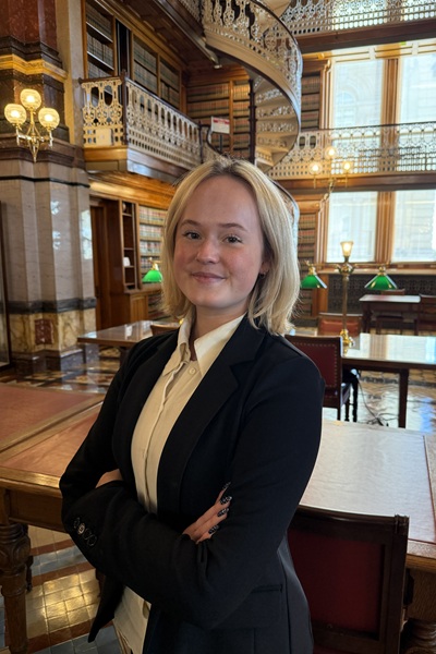 Jessica Meyer Catherine Pollard at Capitol